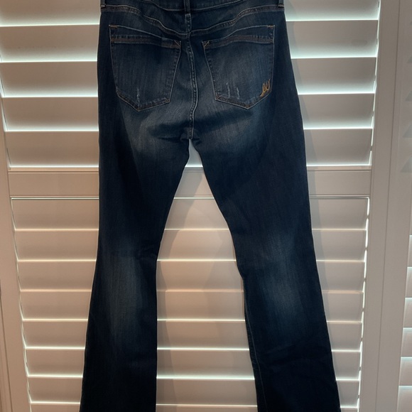 Express Women's Dark Wash Barely Boot Mid-Rise Jeans - Picture 6 of 8